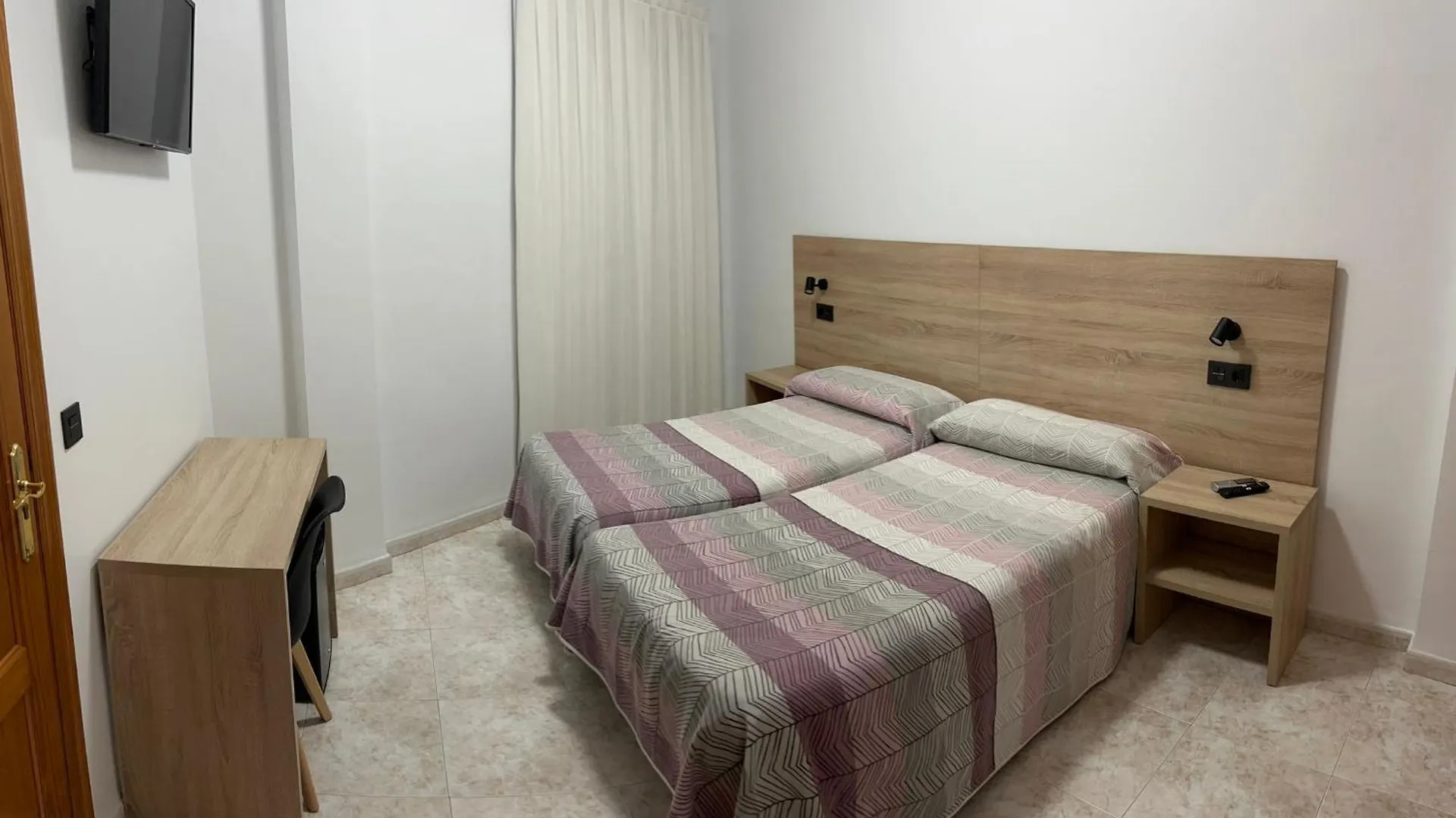 Hostal Juan Carlos Carboneras Guest house